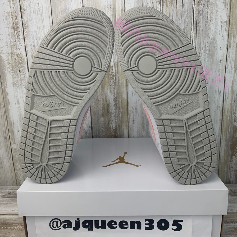 Air Jordan 1 Mid WMNS Atmosphere White - Picture 6 of 6